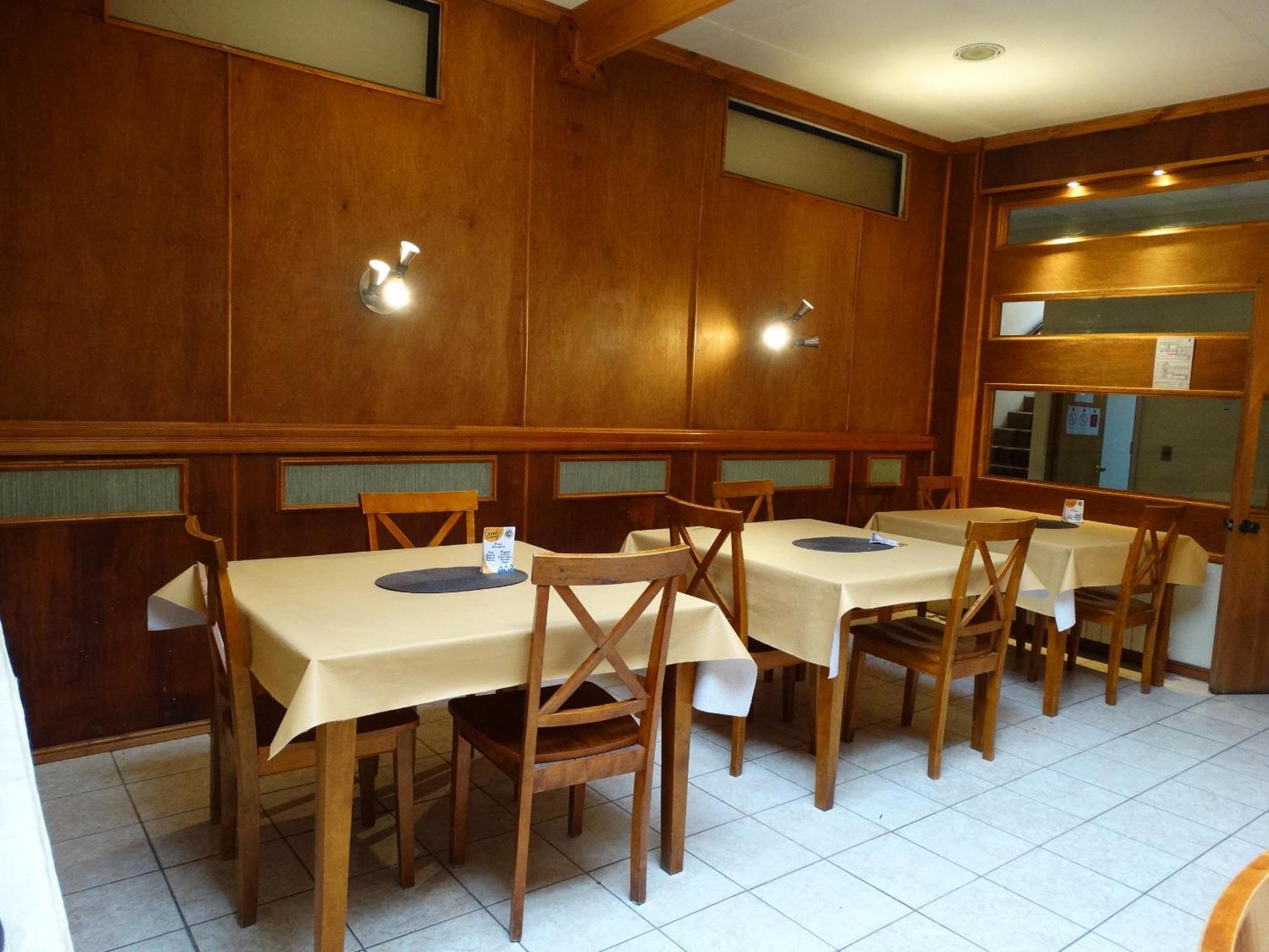 Hostal Don Guillermo Пуерто Наталес Екстериор снимка