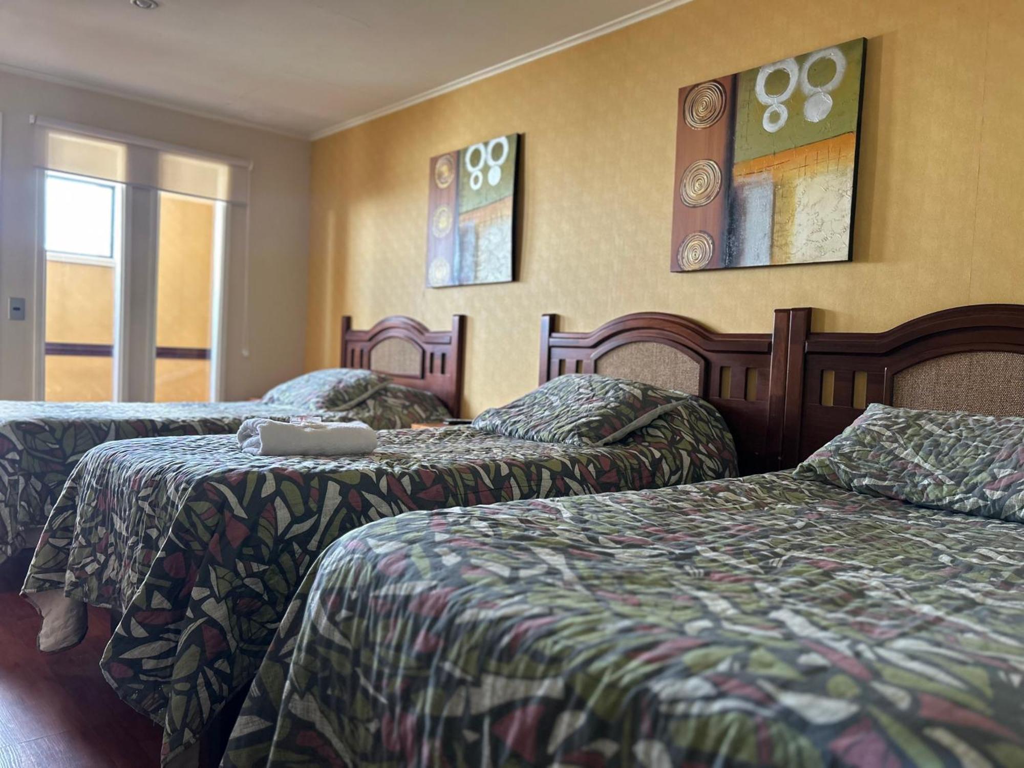 Hostal Don Guillermo Пуерто Наталес Екстериор снимка